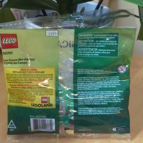 Lego botanicals Field Flowers Polybag Brand New 77 Piece - Picture 4 of 6
